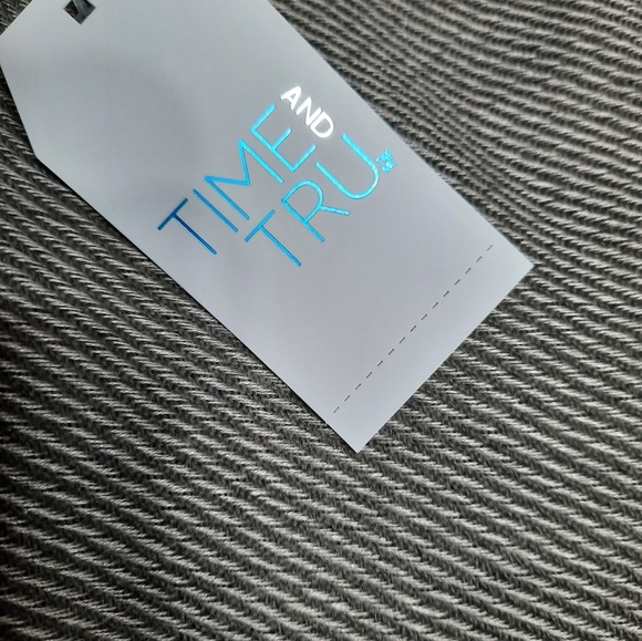 NWT Women's Buffalo Check Wrap - Picture 2 of 4